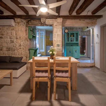 Manor House Aman Apartamento
