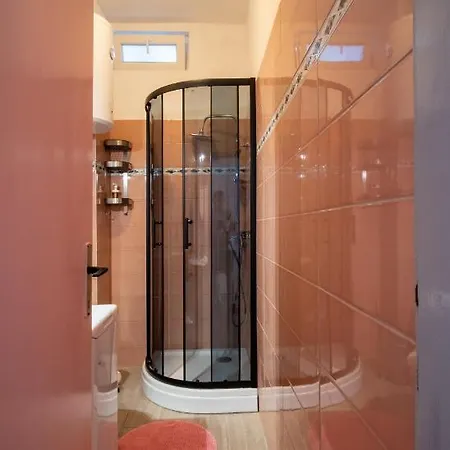 Manor House Aman Apartment *
