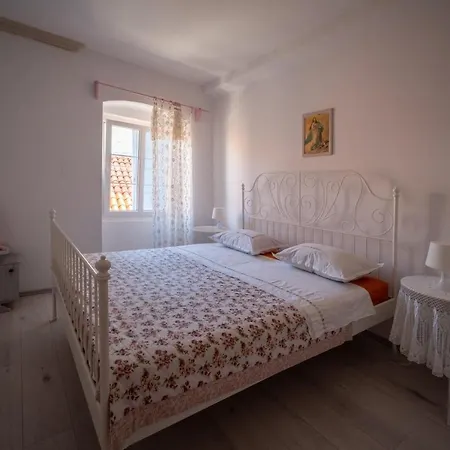 Manor House Aman Апартаменты *